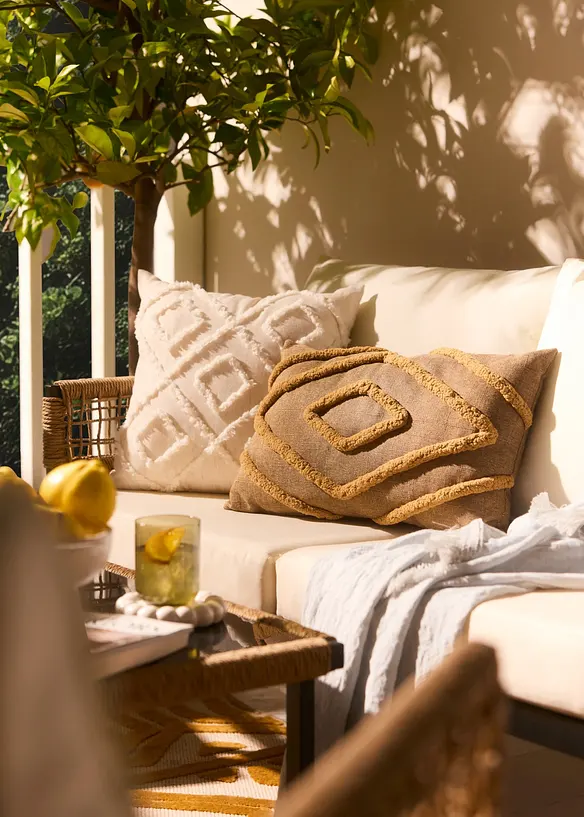 Coussin &agrave; motif en relief, bonprix