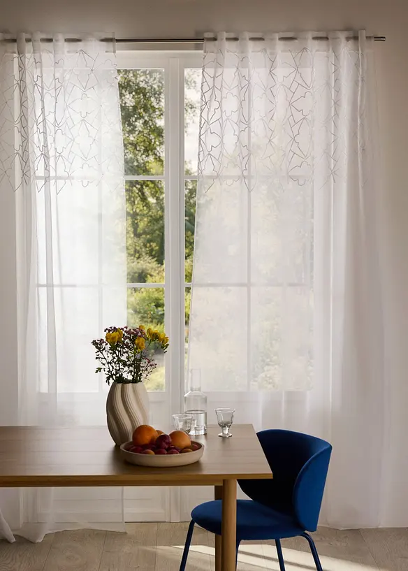 Voilage avec broderies (1 pce), bonprix