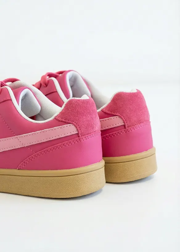 Sneaker im Retrolook, bonprix