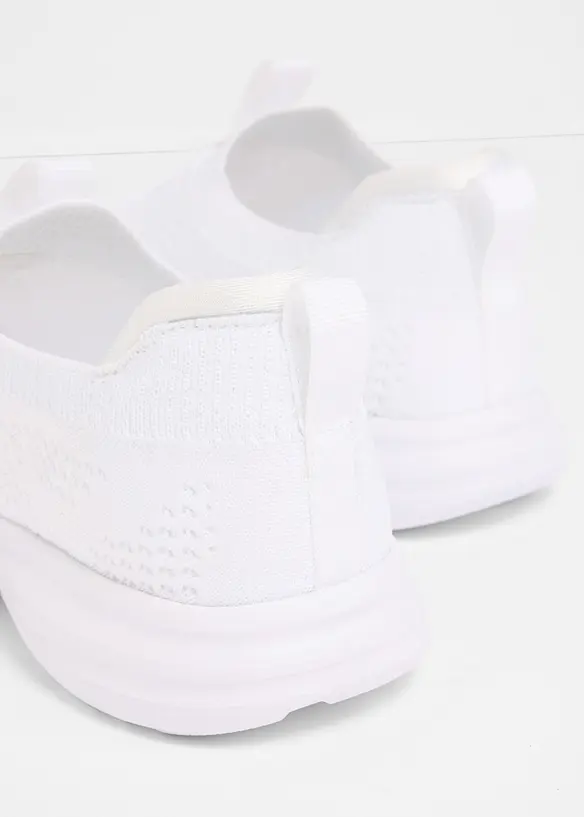 Sneakers &agrave; enfiler confortables en mati&egrave;re douce, bonprix