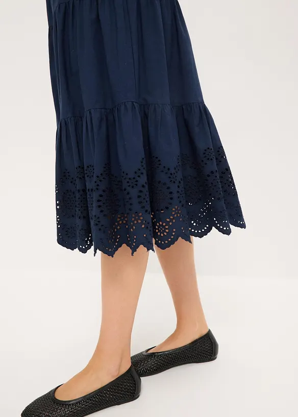 Stufenrock mit Lochstickerei, bonprix