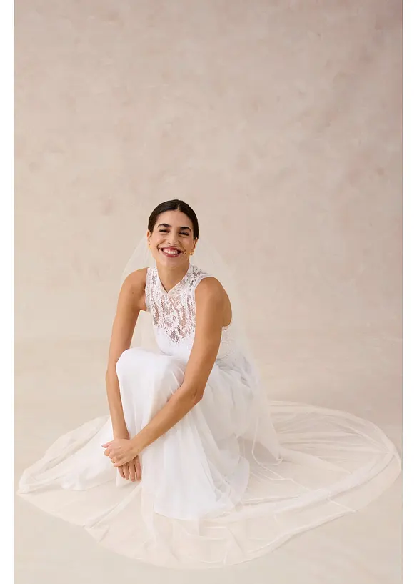 Robe de mari&eacute;e en tulle et dentelle, bonprix