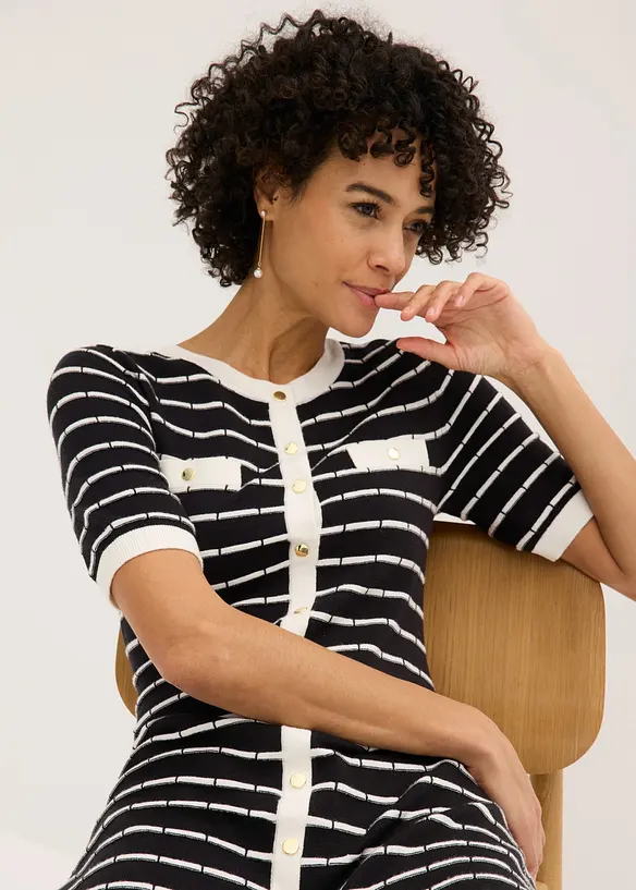 Viskose Strickkleid mit Kn&ouml;pfen, bonprix