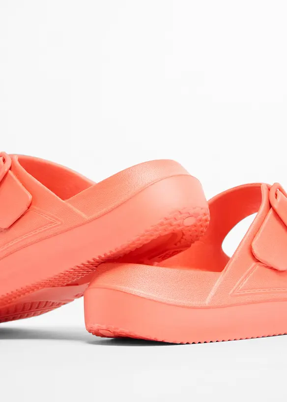 Pantoletten aus wasserabweisendem Material, bonprix