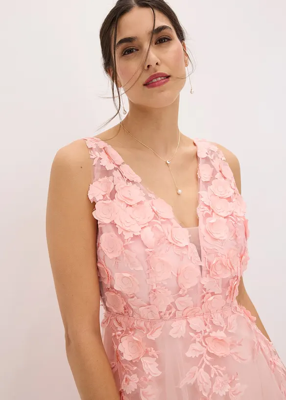 Robe longue en tulle d&eacute;licat orn&eacute;e de fleurs appliqu&eacute;es, bonprix