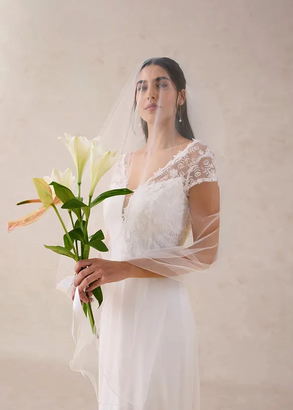 Brautkleid mit Spitze, bonprix