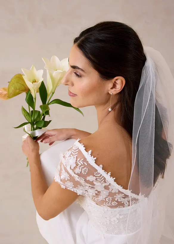 Brautkleid mit Spitze, bonprix