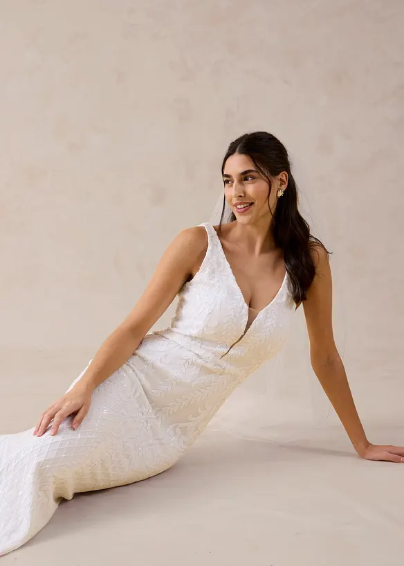 Robe de mari&eacute;e brod&eacute;e de sequins, bonprix