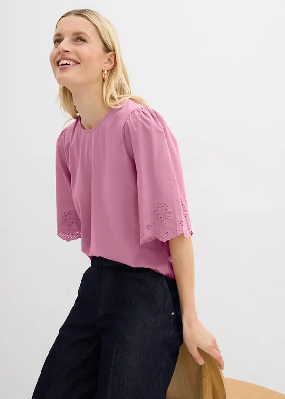 Shirt mit Lochstickerei, bonprix