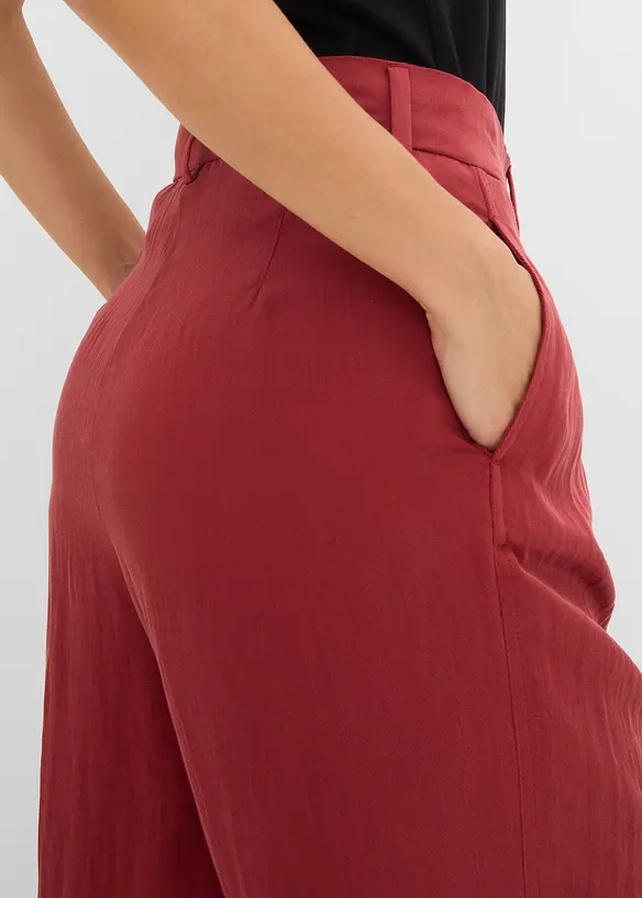 Konfektionierte Bermuda-Hose aus Viskose-Mix, bonprix