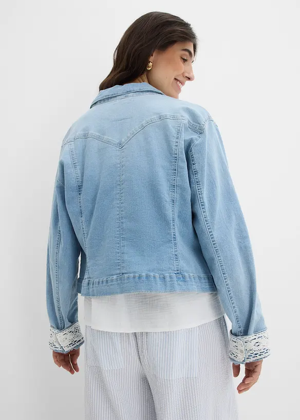Jeansjacke mit Spitzeneinsatz, bonprix