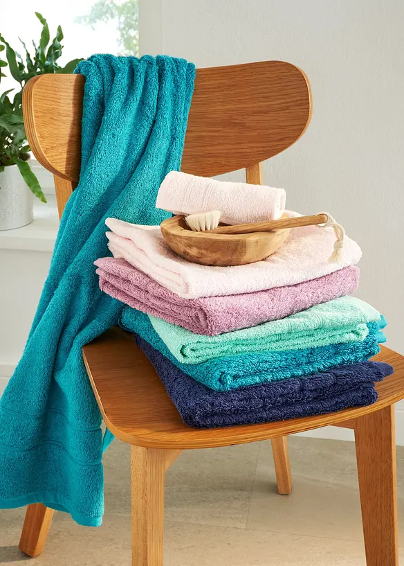 Serviette de toilette en &eacute;ponge douce pur coton, bonprix