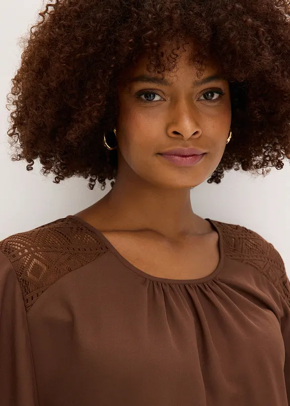 Tunikabluse mit Applikationen, bonprix