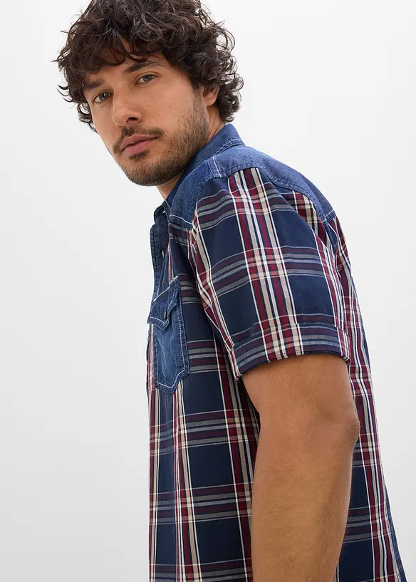 Kurzarmhemd mit Denimbesatz aus reiner Bio-Baumwolle, bonprix