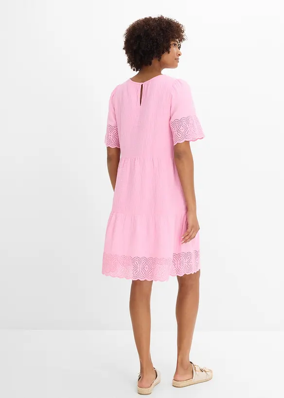 Kleid aus Musselin mit Lochstickerei, bonprix