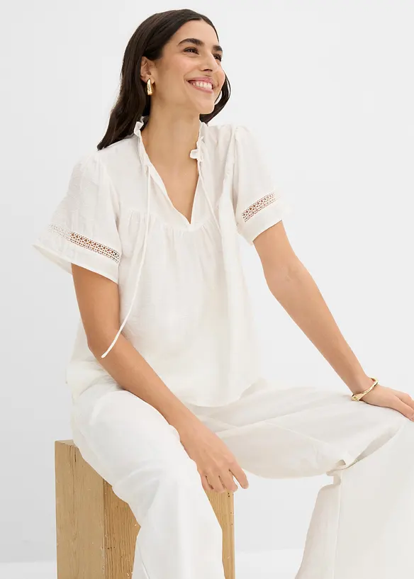 Blouse manches courtes  avec dentelle, bonprix