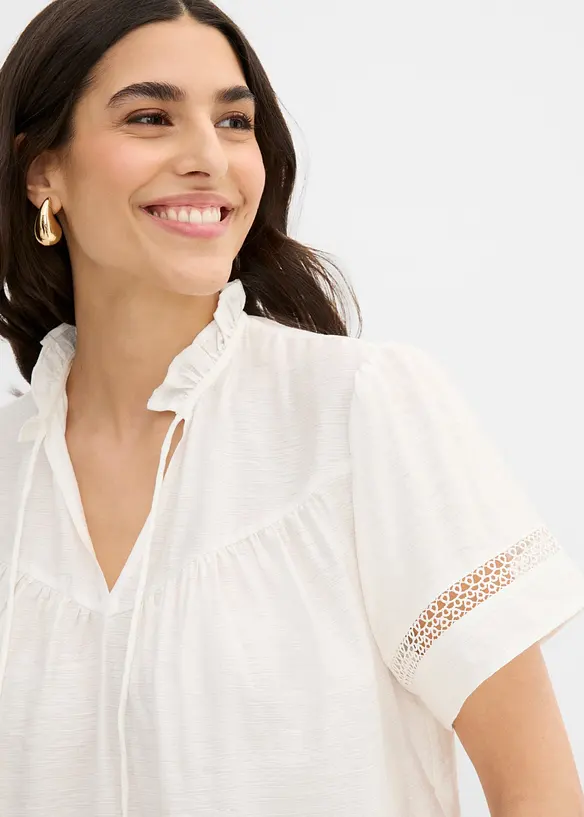 Blouse manches courtes  avec dentelle, bonprix