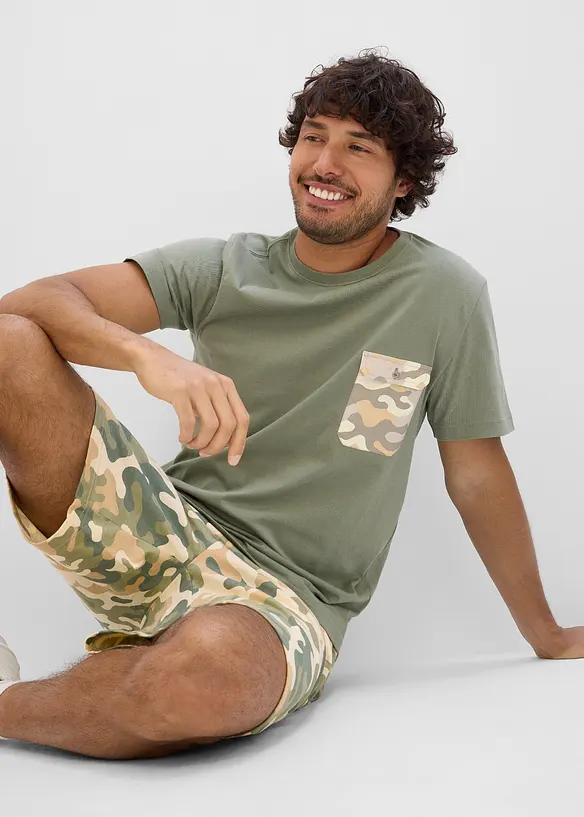 T-shirt slim 100% coton avec poche poitrine, bonprix