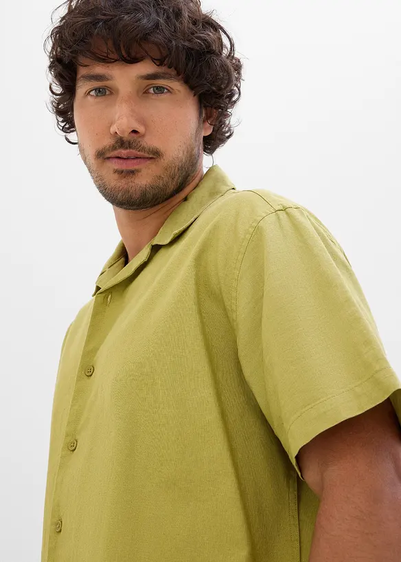 Kurzarmhemd aus Leinen-Mix in Loose Fit, bonprix