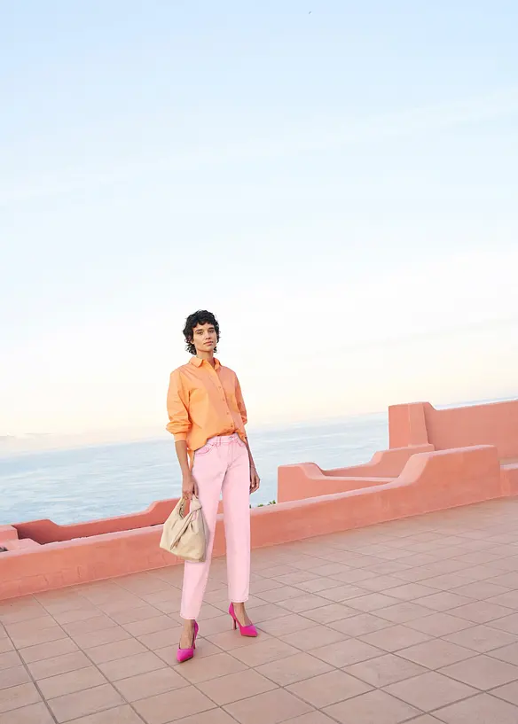 Verk&uuml;rzte Twill-Hose im Used-Look, bonprix