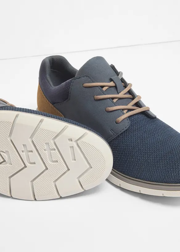 Chaussures Bugatti &agrave; lacets et semelle crant&eacute;e, Bugatti