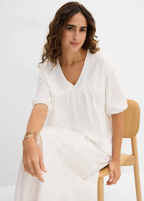 Blouse orn&eacute;e de belles broderies, bonprix