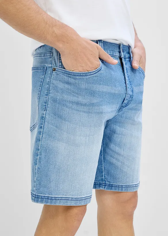 Leichte Jeans-Shorts mit Dehnbund, Relaxed Fit, bonprix