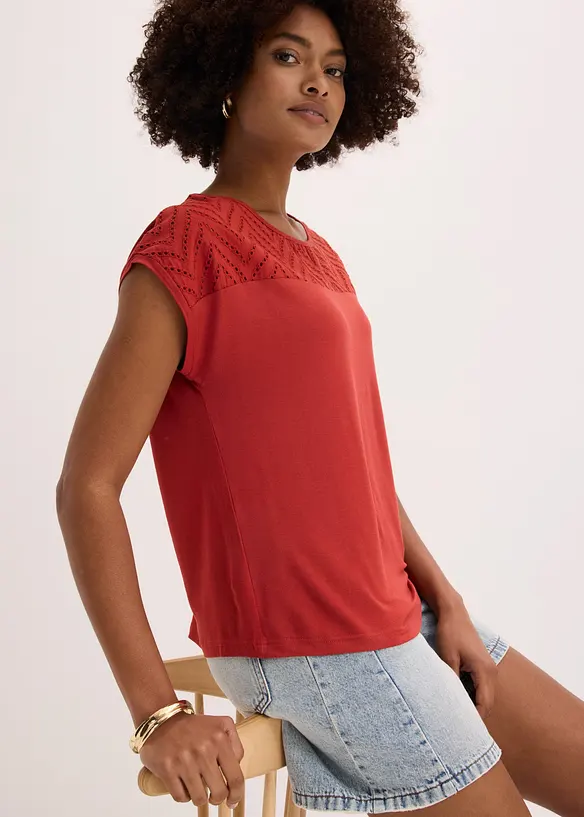 T-shirt en dentelle, en viscose douce, bonprix