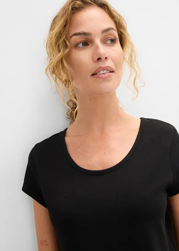 Figurbetontes T-Shirt, bonprix