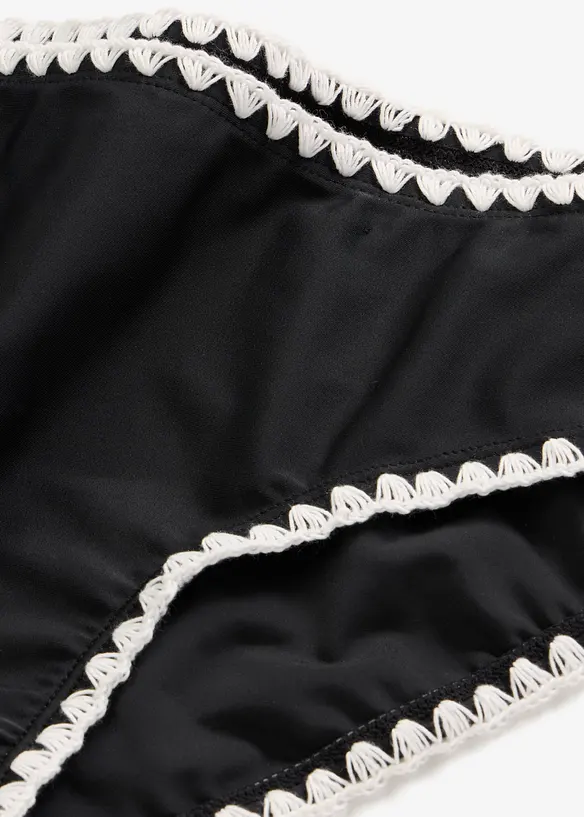 Bikinihose mit Stickerei, bonprix
