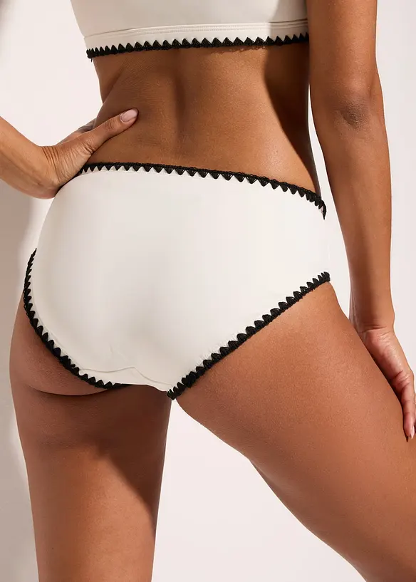 Bikinihose mit Stickerei, bonprix
