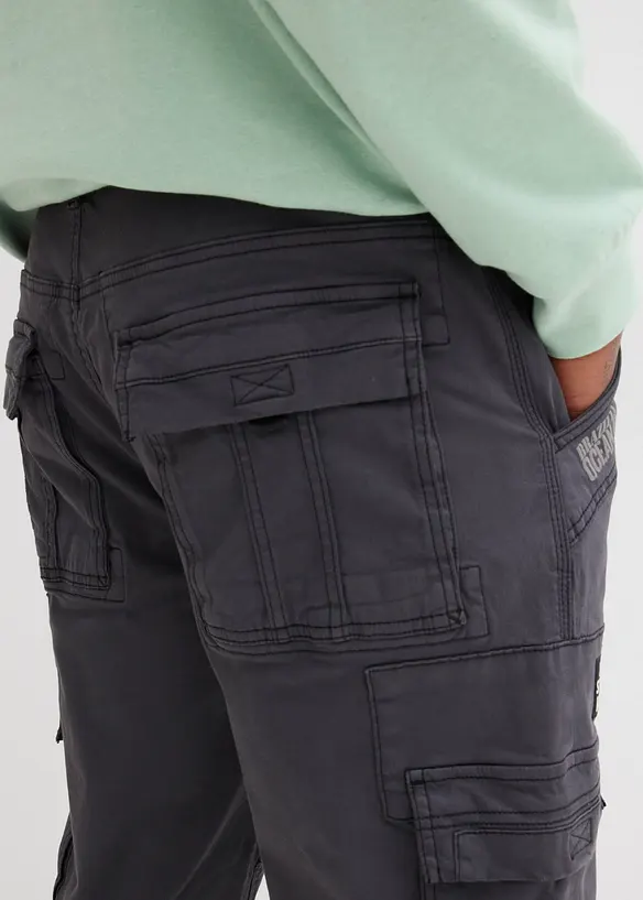 Long-Bermuda mit Cargotaschen in Regular-Fit, bonprix