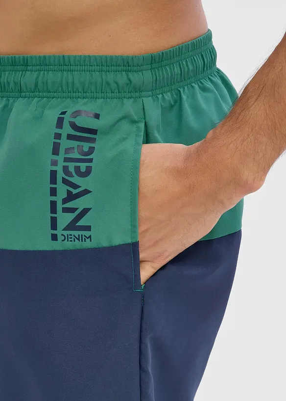 Short de bain motif color-block, bonprix