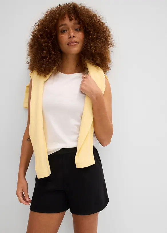 Sweat-Shorts mit abgerundetem Saum, bonprix