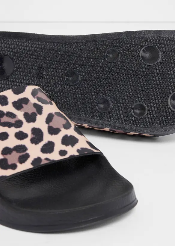 Mules &agrave; motif animalier, bonprix