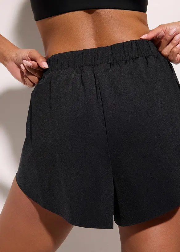 Sport Badeshorts aus schnelltrocknendem Material, bonprix