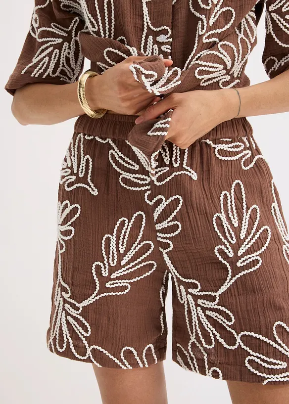 Short en coton brod&eacute;, bonprix