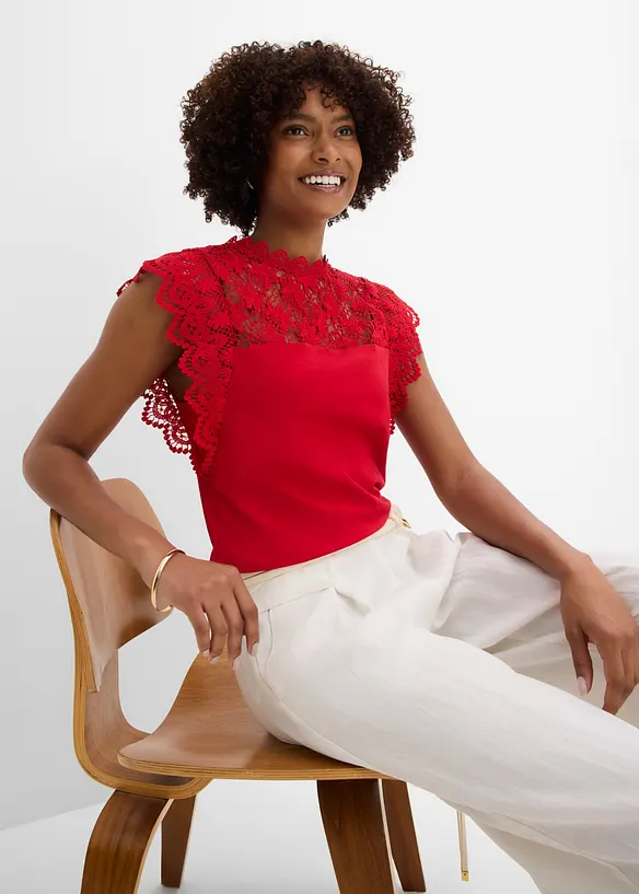 Shirt mit Spitzeneinsatz, bonprix