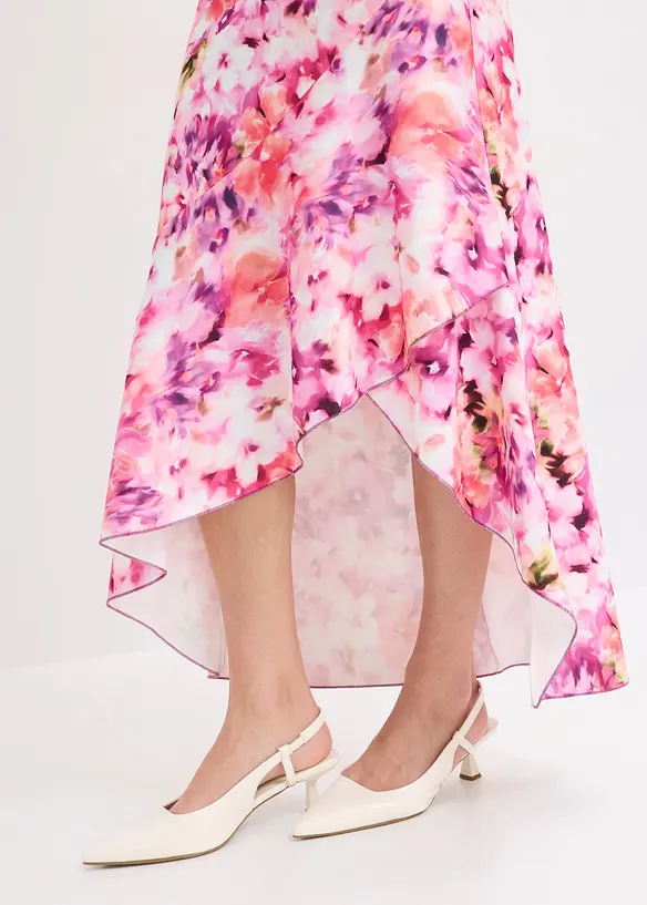 Robe de soir&eacute;e avec fleurs appliqu&eacute;es, bonprix