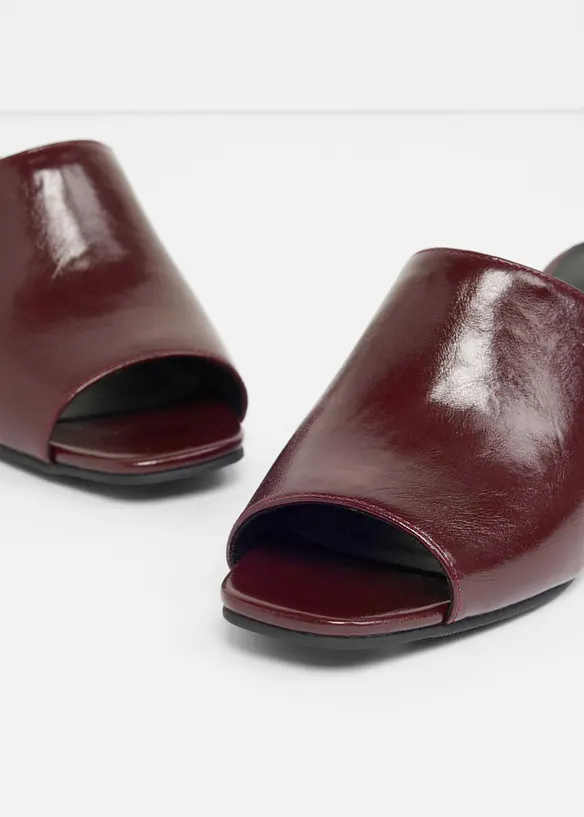 Mules &agrave; talon carr&eacute;, bonprix
