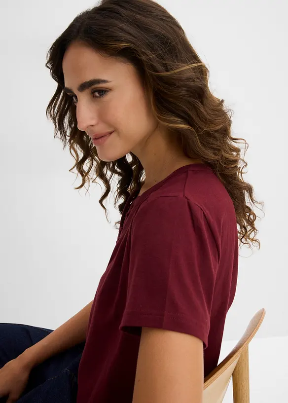 Shirt mit dekorativem Ausschnitt, bonprix