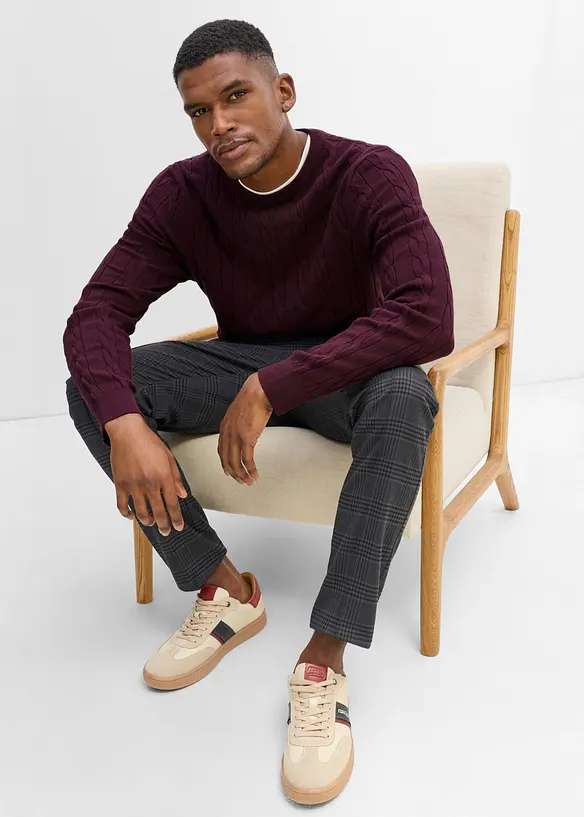 Feinstrickpullover mit Zopfmuster, Slim Fit, bonprix