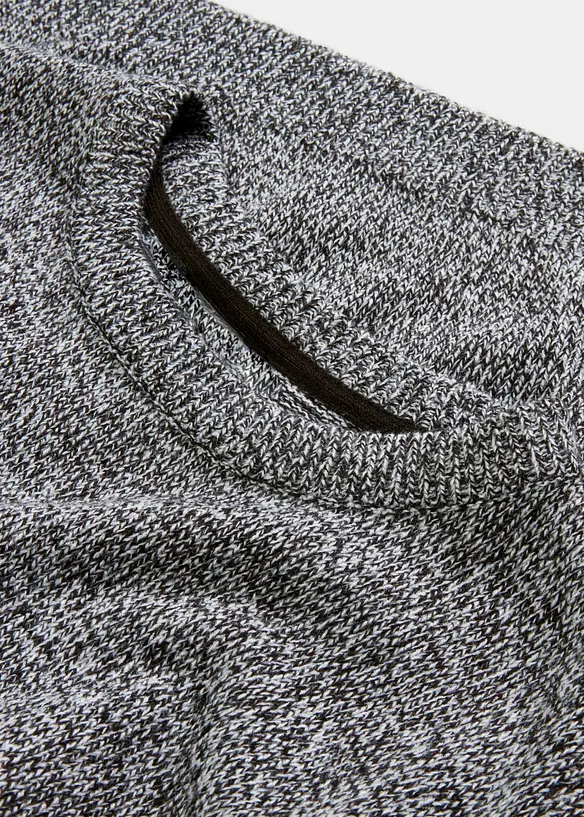 Pull en maille chin&eacute;e &agrave; col rond, bonprix