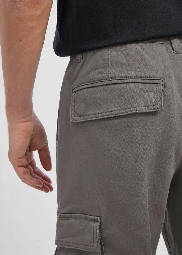 Classic Fit Stretch-Cargohose mit Dehnbund, Straight, bonprix