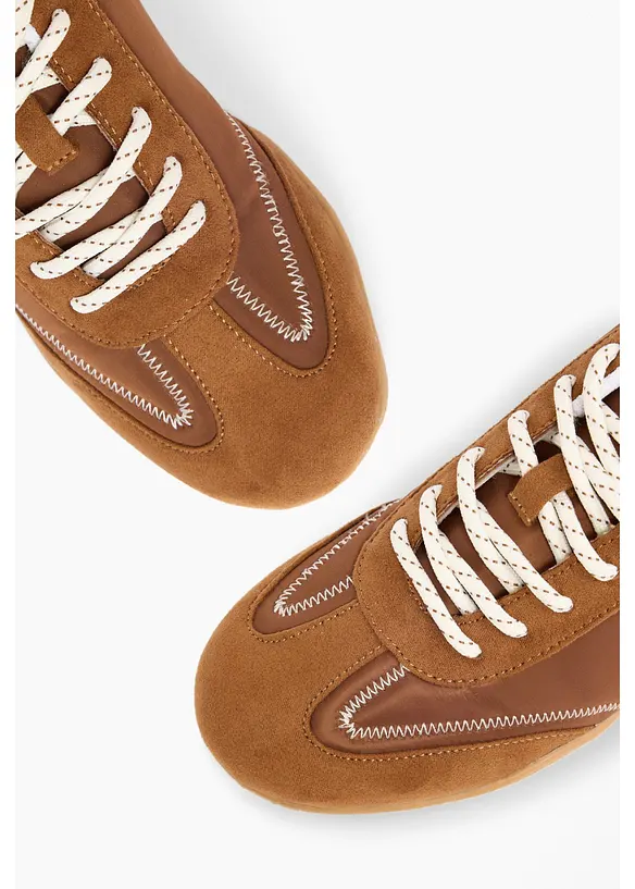 Sneaker im Retrolook, bonprix
