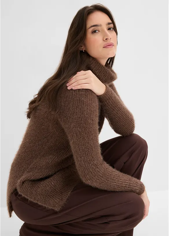 Pull col roul&eacute; oversize, bonprix