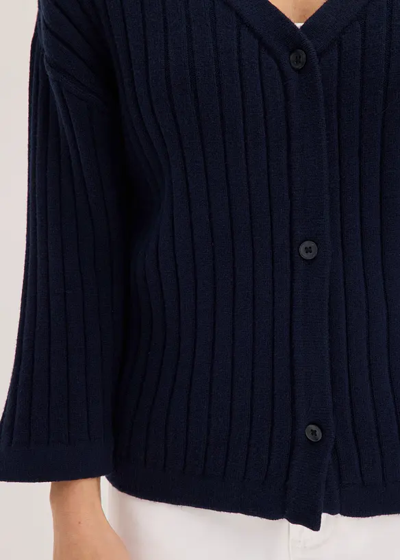 Strickjacke aus Viskose-Mix, bonprix