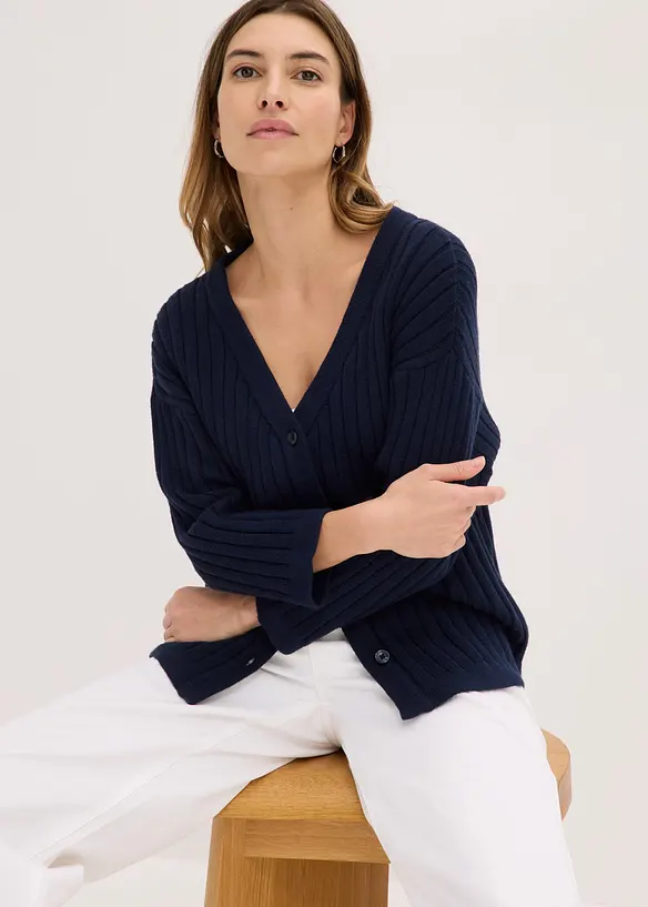 Strickjacke aus Viskose-Mix, bonprix