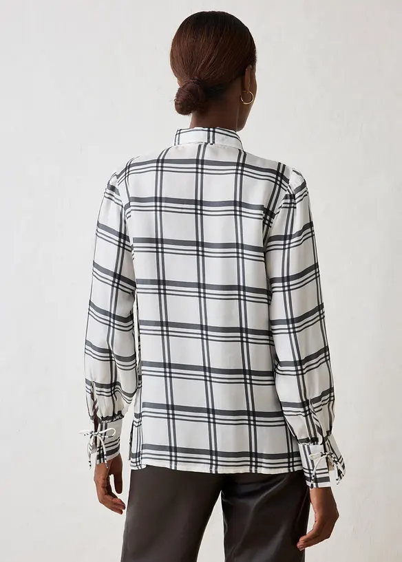 Bluse aus gl&auml;nzendem Seiden-Mix, bonprix
