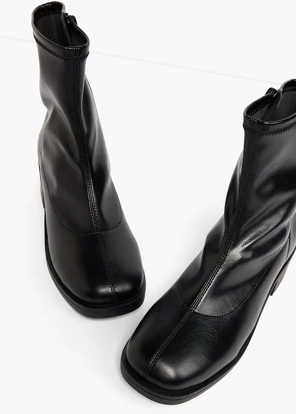 Boots mit flexiblem Schaft, bonprix